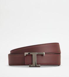 Reversible belt in elegant leather featuring a branded metal T Timeless buckle. Semi-shiny finishing on one side, matt finishing on the other. Reversible Belt, Bordeaux, Belts, Dust Bag, Buckle, Leather, Black