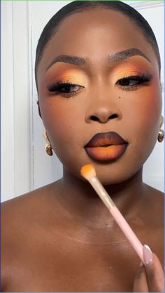 Makeup Tips For Acne Prone Skin😍😍 . #makeuptips #acneskin #acne Fall Make Up 2024, Woc Makeup Looks, Black Women Make Up, Thanksgiving Eyeshadow Looks, Fall Eye Makeup Looks, Sunset Makeup Looks, Madebymitchell Blursh, Face Makeup Art, Make Up Looks Black Women