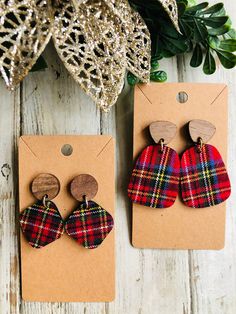 Christmas plaid earring/christmas plaid earring/christmas geo plaid earring/wood geo shape earring/wood dangle earring/wood plaid earring So cute and trendy right now! This listing is for one pair of wood geo shape Christmas leather plaid dangle earrings.Earrings are backed with black leather. Wood Earring studs are nickel and lead Free.  Please make sure to choose size choice at checkout thanks !! Questions ,special orders? Please feel free to convo me:) Thanks for taking a look at my shop❤️Sam Boho Christmas Earrings, Plaid Leather Earrings, Christmas Leather Earrings, Cricut Jewelry Ideas, Wood Earrings Diy, Christmas Earrings Diy, Hand Painted Earrings Wood, Plaid Earrings, Cricut Earrings