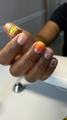 Men’s manicure, short nails, men nail designs Guy Gel Nails, Mens Short Nail Designs, Painted Short Nails Ideas, Fall Nails Natural Nail Short, Short Nails Inspo Acrylic, Short Nail Inspo Masc, Men Fall Nails, Small Nails Ideas Simple, Men's Nail Art