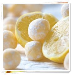 there are two pictures of lemons and snowballs