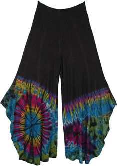 A supernova effect in an awesome tie-dye pattern with contrasting colors and semi-elastic waist, these pants are comfortable and fashionable - every woman's dream. You can call these versatile pants or divided skirt anything you want, wide-leg palazzo style Thai pants, rayon pants, boho stretchy pants or maxi clothing beach women trousers. This pair of split skirt pants in black are a great choice to bring some fun into your everyday activities. From going shopping at the mall to a yoga class at Thai Pants, Divided Skirt, Palazzo Style, Pants Boho, Gaucho Pants, Tie Dye Hippie, Tie Dye Pants, Hippie Skirts, Maxi Outfits