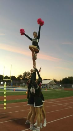 #highschoolcheer #cheer #digitalcam #fnl Aesthetic Cheer Pictures, Highschool Cheer Pictures, Highschool Cheer Aesthetic, Highschool Cheer, Pics For Vision Board, Cheerleader Poses, Cheerleading Bags, Cheer Flyer, Cheer Photo