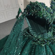 2023 Evening Dress, Xv Ideas, Graduation Ball, Quince Stuff, Sweetheart Evening Dress, Green Quince, Quinceanera Themes Dresses, Green Princess, Gown Fashion