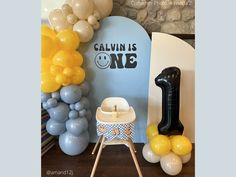 balloons and decorations for a first birthday party