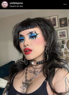 Cyberpunk Eyeliner, Alt Graphic Liner, Cyberpunk Makeup, Funky Makeup, Punk Makeup, Bold Makeup Looks, Alt Makeup, Graphic Makeup, Rave Makeup