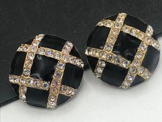 Joan Rivers Vintage Rhinestone Clip On Earrings. In very good vintage condition. Measures 1 x 1 inch. A nice addition to any collection. PS3 Vintage Crystal Earrings For Formal Occasions, Costume Jewelry Earrings With Rhinestones For Anniversary, Rhinestone Round Earrings For Evening, Costume Jewelry Earrings With Rhinestones For Evening, Evening Costume Jewelry Earrings With Rhinestones, Anniversary Rhinestone Costume Jewelry Earrings, Anniversary Rhinestone Costume Earrings, Round Rhinestone Earrings For Evening, Evening Rhinestone Round Earrings