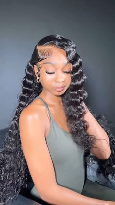 Hairstyle Wigs For Black Women, 19th Birthday Hairstyles, Curl Wigs For Black Women, Diamonds In Hair, Short Curly Wig Hairstyles, Side Part Hairstyles Curly Hair, Side Part Curly Wig, Water Wave Hairstyles