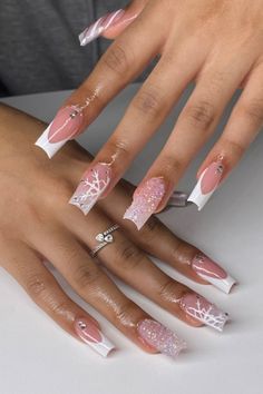 Nail Ideas 2023 Short, Acrylic Nails Designs Square, Unusual Nail Designs, Nails Coffin Short, Ongles Bling Bling, 3d Snowflake, Christmas Nail Ideas, Snowflake Nail, Unghie Sfumate