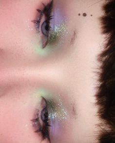 Blue Makeup For Green Eyes, Mystical Makeup Looks, Subtle Fairy Makeup, Luna Moth Makeup, Portals Inspired Makeup, Fairy Inspired Makeup, Fairy Eyeshadow, Fairy Makeup Looks, Fairy Core Makeup