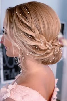 Boho Wedding Hairstyles, Elegant Updos, Bridesmaid Hair Down, Wedding Hair Inspiration, Wedding Forward, Wedding Hairstyle, Elegant Updo