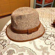 New With Tags! New Old Stock. From The Old Department Store Called Hills That Was Acquired By Ames. Both Of Which Are Out Of Business Now. Vintage Arlin Branded Tweed Woven Wool And Acrylic Blend Fedora Bucket Style Hat In Size Large Great Hat For Some Vintage Flair For This Fall And Winter Season! Check Out My Other Vintage Hats! Crossposted Collection Collectable Collector Collect Collectors Hat Fedora Autumn Accessories Accessory Accessorize Style Stylish Design Fashion Fashionable Tan Cream Brown Tweed Hat For Fall, Fall Tweed Hat With Short Brim, Fitted Tweed Hat For Fall, Fitted Tweed Fall Hat, Spring Brown Wool Hat, Casual Brown Tweed Hat, Fitted Tweed Hat Casual Style, Casual Fitted Tweed Hat, Fitted Tweed Casual Hat