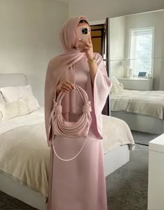 Eid Abaya Ideas, Classy Abaya Outfit, Pink Abaya Outfit, Pink Hijabi Outfits, Pink Dress Hijab, Summer Hijabi Outfits, Arab Girl Aesthetic, Hijab Outfit Style, Abaya Summer