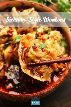 Wonton Chili Sauce, Spicy Dumpling Sauce, Sichuan Dumplings, Sichuan Pork, Spicy Dumplings, Chili Oil Sauce, Pork Wontons, Szechuan Recipes, Black Vinegar