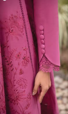 Sleeves Design For Kurtis, Simple Kurta Designs, Neck Designs For Suits, Kurta Neck Design