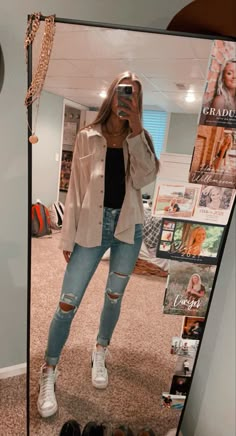 Best Dressed School Outfits, Womens School Outfits, Cute Outfits 60 Degree Weather, Teen Girl Spring Outfits, Cute Outfits For Church Jeans, Cute Teen Outfits For School Winter, Basic Outfits With Jeans, School Outfits In Dress Code, Outfits For Brown Hair