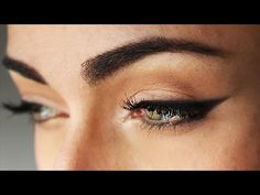 A step by step tutorial for a super easy winged liner for begginersDon't forget to SUBSCRIBE for new video every Tuesday and SaturdayClick here:/... Easiest Eyeliner, Elf Eyeliner, Makeup Hooded Eyes, Easy Winged Eyeliner, Eyeshadow For Green Eyes, Beauty Plan, 20 Makeup