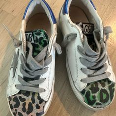 Excellent Like New Condition Sz 30 Goose Shoes, Golden Goose Shoes, Golden Goose, Kid Shoes, Kids Shoes, Hawaii, Shoes Sneakers, Kids Shop, Size 12