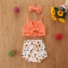 Baby Girls Bow Decor Solid Solid Sling Top & Floral Shorts & Headband Baby clothes - PrettyKid Cute Summer Sets With Matching Headband, Orange Summer Playtime Sets, Orange Playtime Sets For Summer, Summer Playtime Orange Sets, Cotton Matching Set With Headband For Summer, Cotton Sets With Matching Headband For Summer, Summer Cotton Sets With Matching Headband, White Summer Sets With Matching Headband, Summer Playtime Set With Matching Headband