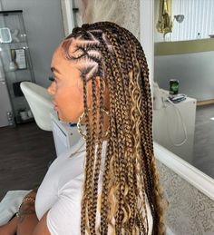 Black Knotless Braids With Curls, Black And Blonde Knotless, Black And Blonde Knotless Braids, Black Knotless Braids, Curly Crochet Styles, Black Knotless, Knotless Braids With Curls, Blonde Knotless Braids, Fulani Braids Hairstyles