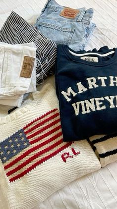 East Coast Aesthetic, Hamptons Aesthetic, Nantucket Summer, Hamptons Summer, American Flag Sweater, Skandinavian Fashion, Coastal Granddaughter, Martha's Vineyard, Preppy Aesthetic