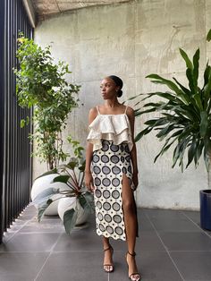 Ankara Skirt, Ivory Tops, African Design Dresses, Black Midi Skirt, African Attire, African Fashion Dresses, Jacquard Fabric, Elegant Outfit, Soft Black