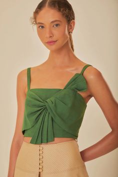 Shop the Green Front Bow Top at FARM Rio. Get 15% off your 1st purchase and check out new arrivals! Chic Square Neck Top With Tie Back, Summer Cropped Tops With Bow Detail, Summer Evening Top With Bow, Summer Evening Top With Bow Detail, Green Square Neck Top For Summer, Chic Green Square Neck Top, Green Evening Tops For Spring, Chic Green Tops For Evening, Chic Tops With Detachable Bow For Spring