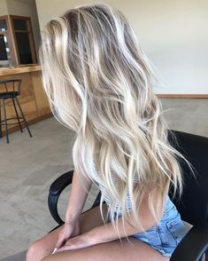 Icy Blonde Hair, Blonde Hair Shades, Balayage Hair Blonde, Hair Shades