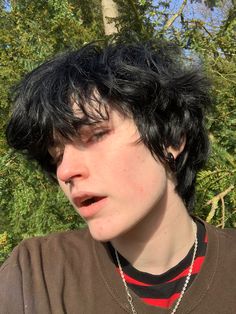 Short Aesthetic Hair Men, Masc Enby Haircuts, Straight Hair Masc Haircuts, Trans Masculine Haircuts, Trans Masc Haircut Fluffy, Femboy Haircuts Straight Hair, Transmasculine Haircut, Transgender Haircut Ftm, Trans Masc Haircut Round Face