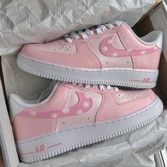 Custom Sneakers Diy, Colorful Sneakers, Nike Fashion Shoes, All Nike Shoes, Air Force 1 Custom, Shoes Outfit Fashion