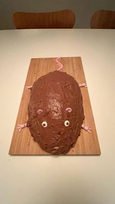 #BEAUTY, #RELATIONSHIPS #Fashion #Animals #Outfits #Winter Outfits #Animals Rat Cakes Funny, Cursed Birthday Cake, Funny Cake Decorating, Cake Decorating Funny, 17th Birthday Cakes, Cake Ideas Funny, Funny Cake Designs, Funny Cake Ideas, Goofy Cake