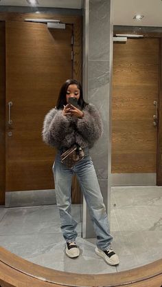 Mirror selfie | Louis Vuitton Dope Outfits, Casual Winter Outfits, Iphone Photography, Fur Vest, Winter Casual, Fur Coat, Winter Outfits, Winter Fashion, Faux Fur