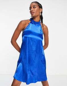 Robes par Urban Threads Les autres robes peuvent aller se rhabiller Col montant Style dos nu Fermeture nouée Coupe classique Night Ootd, High Neck Halter, High Neck Mini Dress, Urban Threads, Ideas Outfit, Halter Style, Saved Items, Cobalt Blue, Cobalt