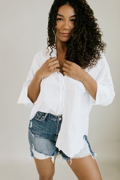 Cullen Blouse - White STYLE + FIT NOTES: Your new go-to blouse! // A timeless top that transitions seamlessly from the office to happy hour! // Pair with your favorite denim + heel for a look you can't go wrong in. // Snag in your true size for a perfectly relaxed fit. Versatile Relaxed Fit Tops For Brunch, Chic Relaxed Fit Shirt For Brunch, Versatile Stretch Blouse For A Day Out, Chic Everyday Spring Tops, Oversized Button-up Top For Brunch, Chic Stretch Shirt For Spring, Relaxed Fit Shirt For Spring Brunch, Effortless Fall Blouse For Day Out, Effortless Spring Blouse For Day Out