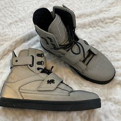 Rare Discontinued Vlado Atlas Ig-1500-R3 Reflective High Tops Size 9 Quilted High Top Look 2 Velcro Straps For Conforming To Foot Eyelets And Hooks For Lacing Vlado Logo Reflective Coating Some Signs Of Wear As Seen In Photos Black Laces Cushioned Insole Black Laces, Velcro Straps, High Top, High Tops, Men's Shoes, Man Shop, Signs, ? Logo, How To Wear