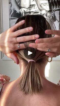 5.4M views · 1.2K reactions | Do's and Don'ts when using a claw clip for your hair! | Do's and Don'ts when using a claw clip for your hair! | By MetDaan Makeup | Facebook How To Wear A Claw Clip In Short Hair, Banana Clip Short Hair, How To Wear A Hair Claw Clip, Claw Clip Hacks For Short Hair, Hair Styles With Claw Clip, Short Hair Claw Clip Hairstyles, Using A Claw Clip, Hair Clip Updo, Short Hair Claw Clip