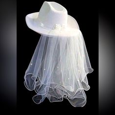 White Cowboy Hat With Veil Cowboy Hats For Wedding, Cowgirl Hat Wedding, Cowboy Hat With Veil, Veil Color, White Cowboy Hat, Country Western Wedding, Hat With Veil, Veiled Woman, Veiled Hats