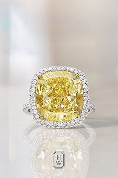 Harry Winston Engagement, Engagement Rings White Gold, Rings White Gold, Gorgeous Rings, Unique Diamond Engagement Rings, Yellow Gemstones