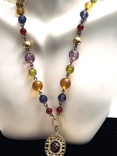 Liz Claiborne Multicolor Beaded Necklace w Pendant 17" w 3 1/2" Extender Retro Locket Pendant Necklace, Liz Claiborne, Locket, Beaded Necklace, Pendant Necklace, Pendant