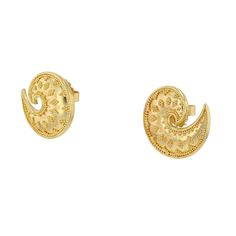 Details: 18k Yellow Gold, hand granulated Earrings measure approx 12.7mm x 17.78mm Pictured here on model with other jewelry, all sold separately. Listing is for EARRINGS ONLY. A swirl of delight is on display in these Kent Raible all gold, 18 Karat gold button earrings. In Keeping with the subtle detailing of Raible's work, note the little things that make this earring stand out... The body of this earring is not flat, it has a slight dome to it, lending it a softer and more interesting look. T Yellow Gold Swirl Earrings For Gift, Swirl Yellow Gold Earrings For Gift, Elegant Yellow Gold Swirl Earrings, Yellow Gold Spiral Pierced Earrings, Spiral-shaped Yellow Gold-plated Earrings, Gold-plated Yellow Gold Spiral Earrings, Yellow Gold Plated Spiral Earrings, Gold Plated Spiral Earrings In Yellow Gold, Elegant Spiral Filigree Jewelry