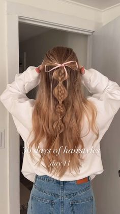 Preppy Hairstyles, Hairstyle Examples, Cute Simple Hairstyles, Bow Hairstyle, Trendy Hairstyle, Ribbon Hairstyle, Peinados Fáciles Para Cabello Corto, Cute Hairstyles For Medium Hair, Work Hairstyles