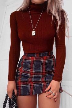 Christmas Fashion Outfits, Plaid Skirt Outfit, Outfits Dressy, Christmas Outfits Women, Rock Outfit, Cute Outfits For School, Outfit Trends, Comfy Fashion