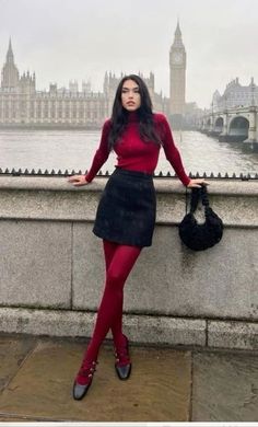 Colored tights with mary janes Red Stockings Outfit, Burgundy Tights Outfit, Mary Jane Outfit, Mary Janes Outfit, Red Shoes Outfit, Burgundy Tights, Outfits Colorful, Burgundy Velvet Dress, Stockings Outfit