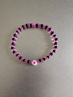 Black and pink seed beads with pink heart Pink Seed Bead Bracelet, Seed Bead Bracelet, Pink Jewelry, Seed Bead Bracelets, Black And Pink, Bead Bracelet, Seed Bead, Pink Heart, Seed Beads