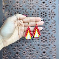 KC Chiefs red, yellow and white ToHo beaded arrowhead with 14k gold plated ear wire.  **Available for remake in various sizes** Arrowhead Earrings, Stitch Earrings, Beaded Fringe Earrings, Toho Beads, Brick Stitch Earrings, Kc Chiefs, Beaded Fringe, Brick Stitch, Fringe Earrings