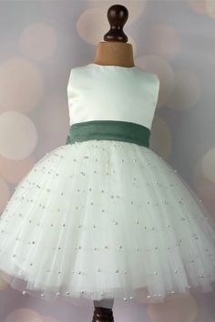 Lindo vestido de niña de las flores con cuentas de marfil con lazo – FancyVestido Beaded Flower Girl Dress, Ivory Flower Girl Dress, Ivory Flower Girl, Ivory Flower Girl Dresses, Ivory Flower, Dress Knee Length, Ivory Flowers, Girls Party Dress