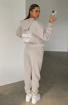 Get your cool, casual look on-point in the Offstage Sweatpants in Moon. Featuring a high elasticated drawstring waistband, elasticated ankles, side pockets, soft fleece fabric for extra comfort and puff print logo on side of leg. You can complete the tracksuit with the matching Offstage hoodie for the perfect off-duty Fox Hoodie, Fox Dress, Sweat Sets, Tracksuit Outfit, Sweatpants Outfit, Sweat Set, Hoodie And Sweatpants, Xmas List, Clothes Pattern