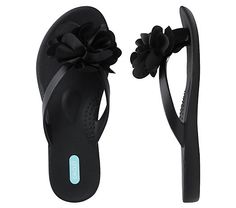 Flower Shaped Synthetic Flip Flops For Beach, Synthetic Flower Flip Flops For Beach, Summer Flower-shaped Synthetic Flip Flops, Flower Shaped Flip Flops For Beach, Flower Shaped Sandals For Beach And Summer, Flower Shaped Beach Sandals For Summer, Flower-shaped Beach Sandals For Summer, Summer Vacation Flower-shaped Flip Flops, Thong Sandals