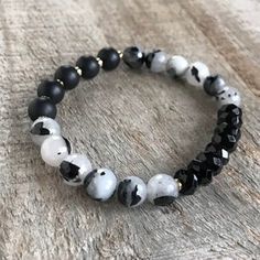 Black Stretch Bracelet With Black Beads, Black Stretch Bracelet With Gemstone Beads, Black And White Bracelets, Black Bracelets With 8mm Beads For Healing, Black Holistic Beaded Bracelets, White Stretch Bracelet With Black Beads Gift, Stretch Beaded Bracelets Diy, White Bracelets, Healing Bracelets