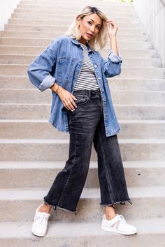 Thea Jeans Cropped Jeans Outfit Winter, Denim Jacket Fall Outfit, Wide Leg Cropped Jeans Outfit, Cropped Jeans Outfit, Tank Top Layering, Adidas Outfits, High Waisted Wide Leg Jeans, Jeans Outfit Winter, Teaching Outfits